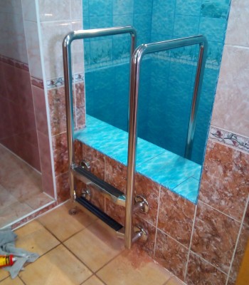 Лестница для бассейна